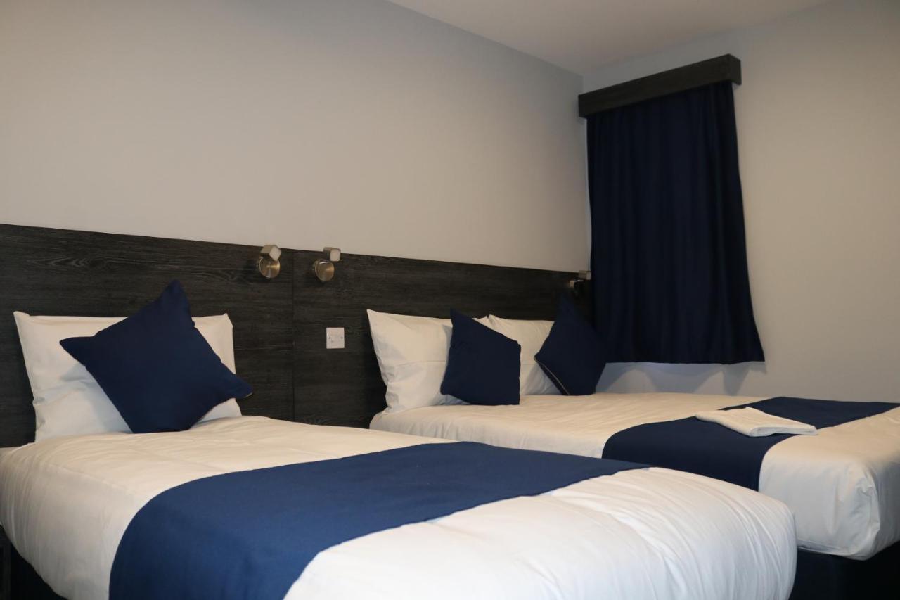 Blue Sapphire Hotel イルフォード エクステリア 写真