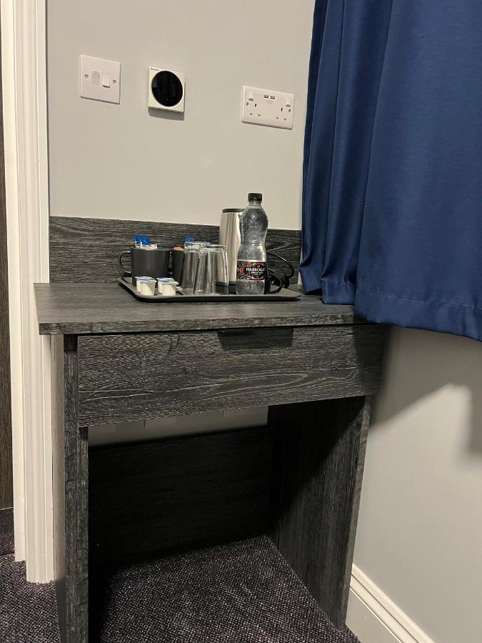 Blue Sapphire Hotel イルフォード エクステリア 写真